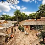 Amadria Park Niko Hotel