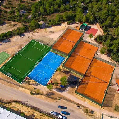 Hotell Amadria Park Niko 3*