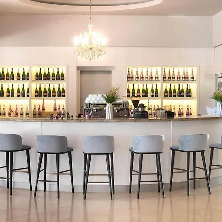 Amadria Park Niko 3* Шибеник