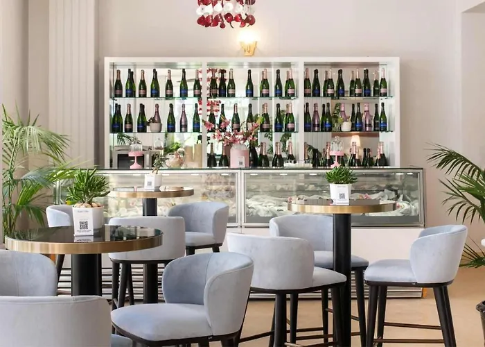 Amadria Park Niko 酒店 希贝尼克