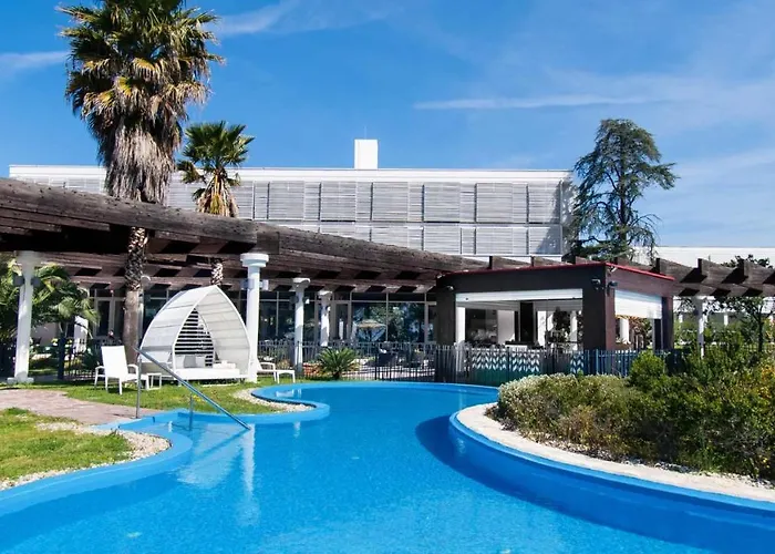 Отель Amadria Park Niko Шибеник