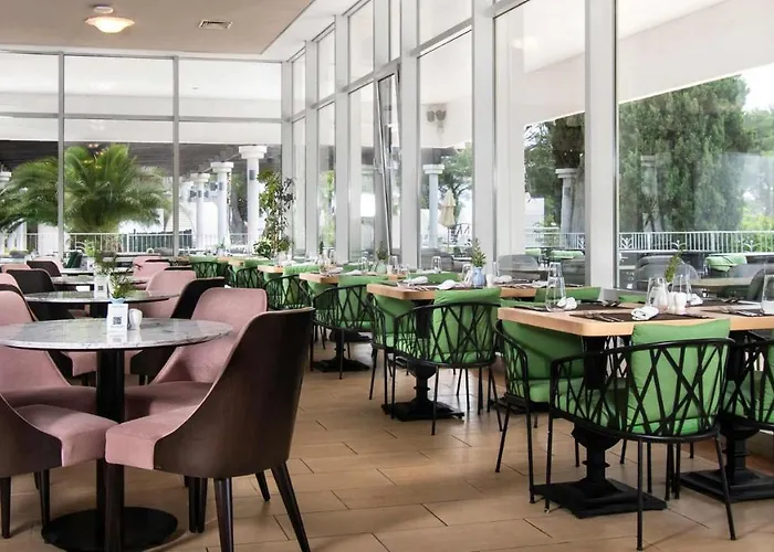 Amadria Park Niko 酒店