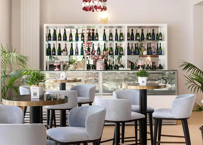 Amadria Park Niko Σίμπενικ